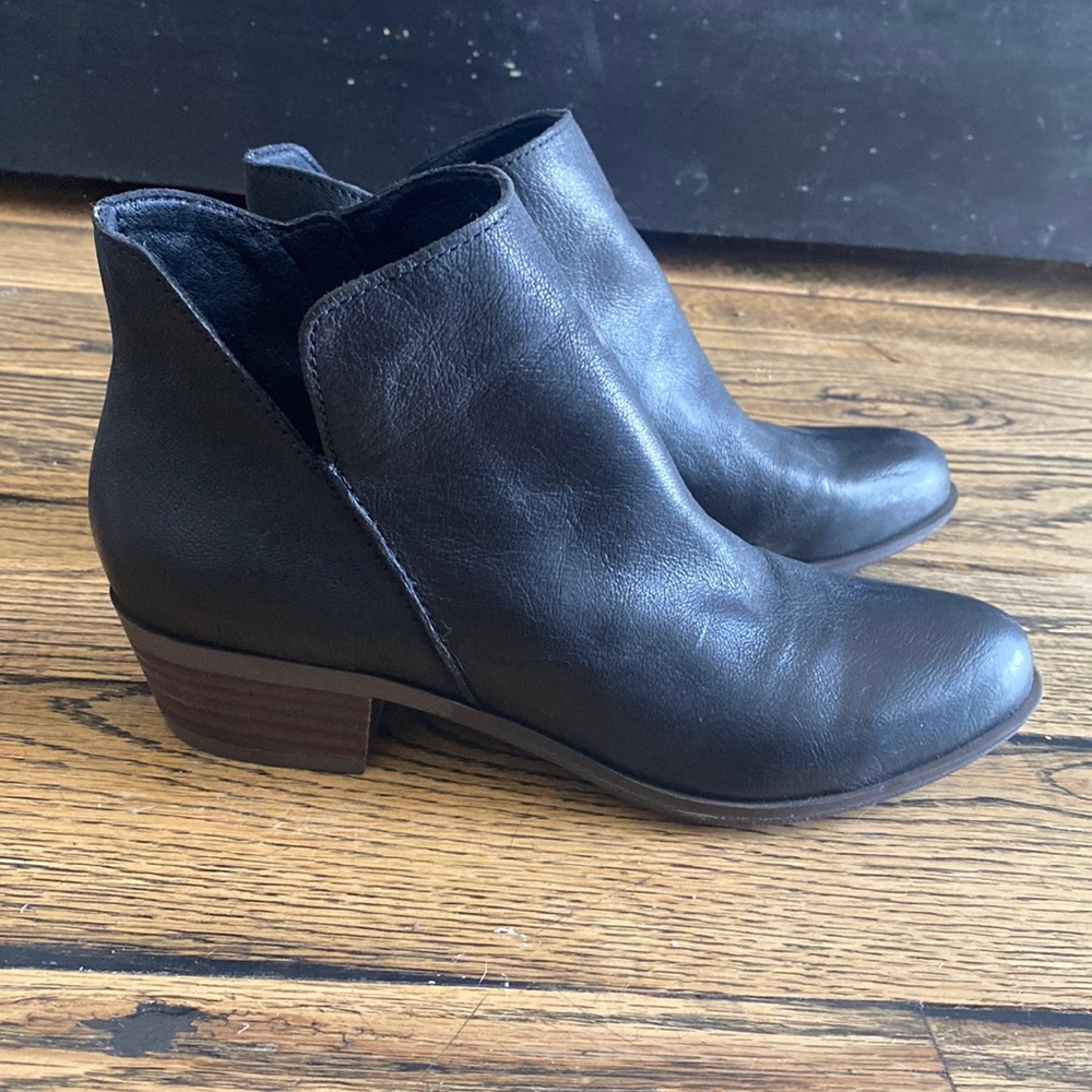 Lucky brand black leather bootie